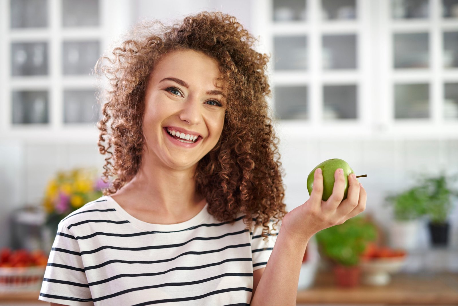 Quer trabalhar no setor de alimentos, mas ainda não tem experiência? Veja como se preparar, montar seu perfil e aumentar suas chances de conquistar o primeiro emprego.